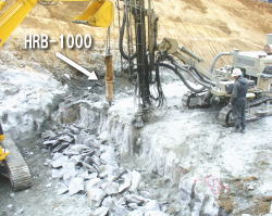 分割型 油圧割岩機：HRB-1000